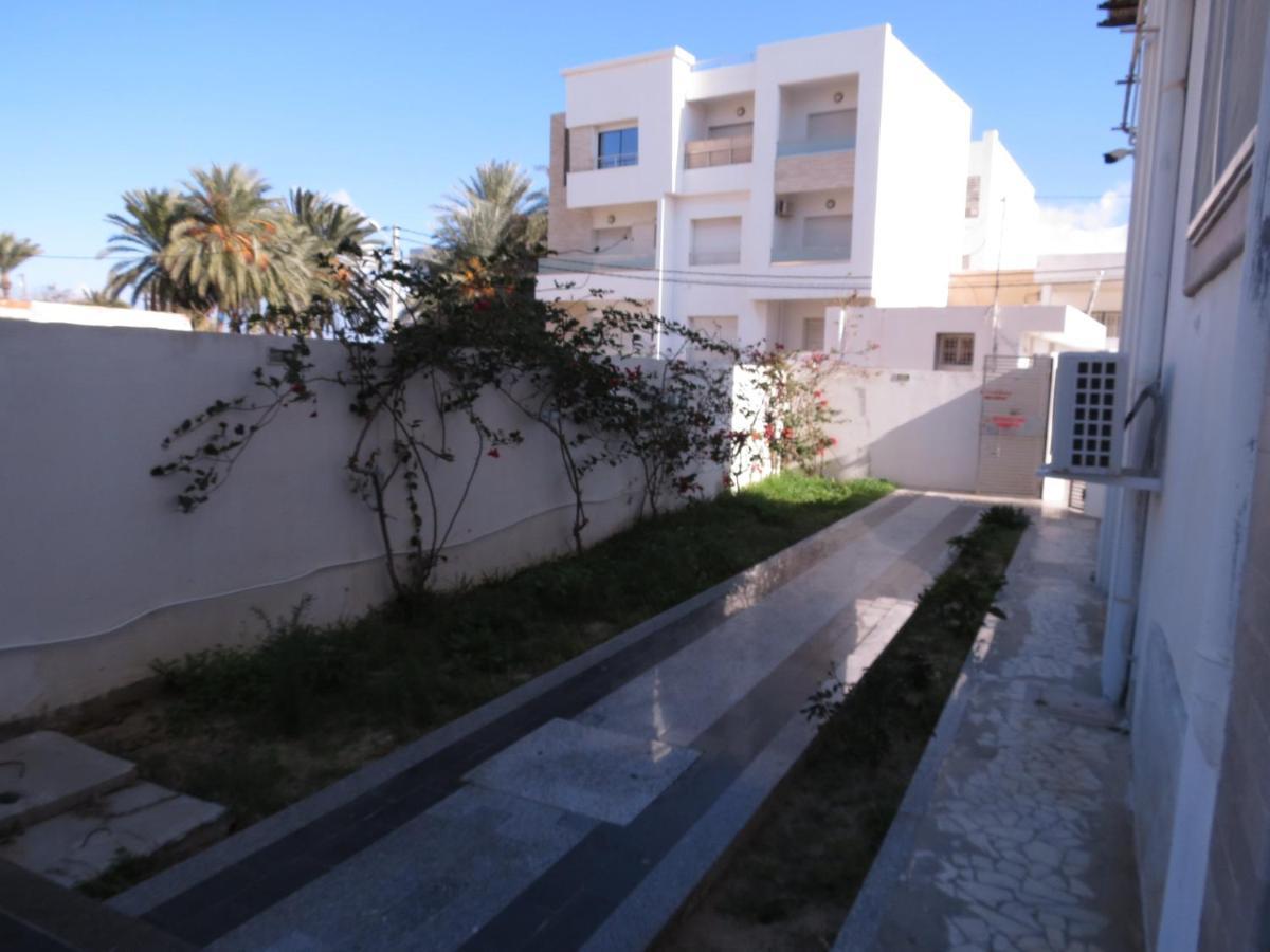 Beautiful Appartment With A Glorious Sea View 莫纳斯提尔 外观 照片