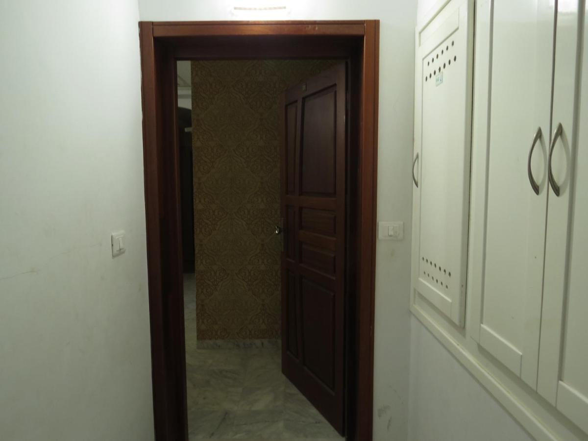 Beautiful Appartment With A Glorious Sea View 莫纳斯提尔 外观 照片