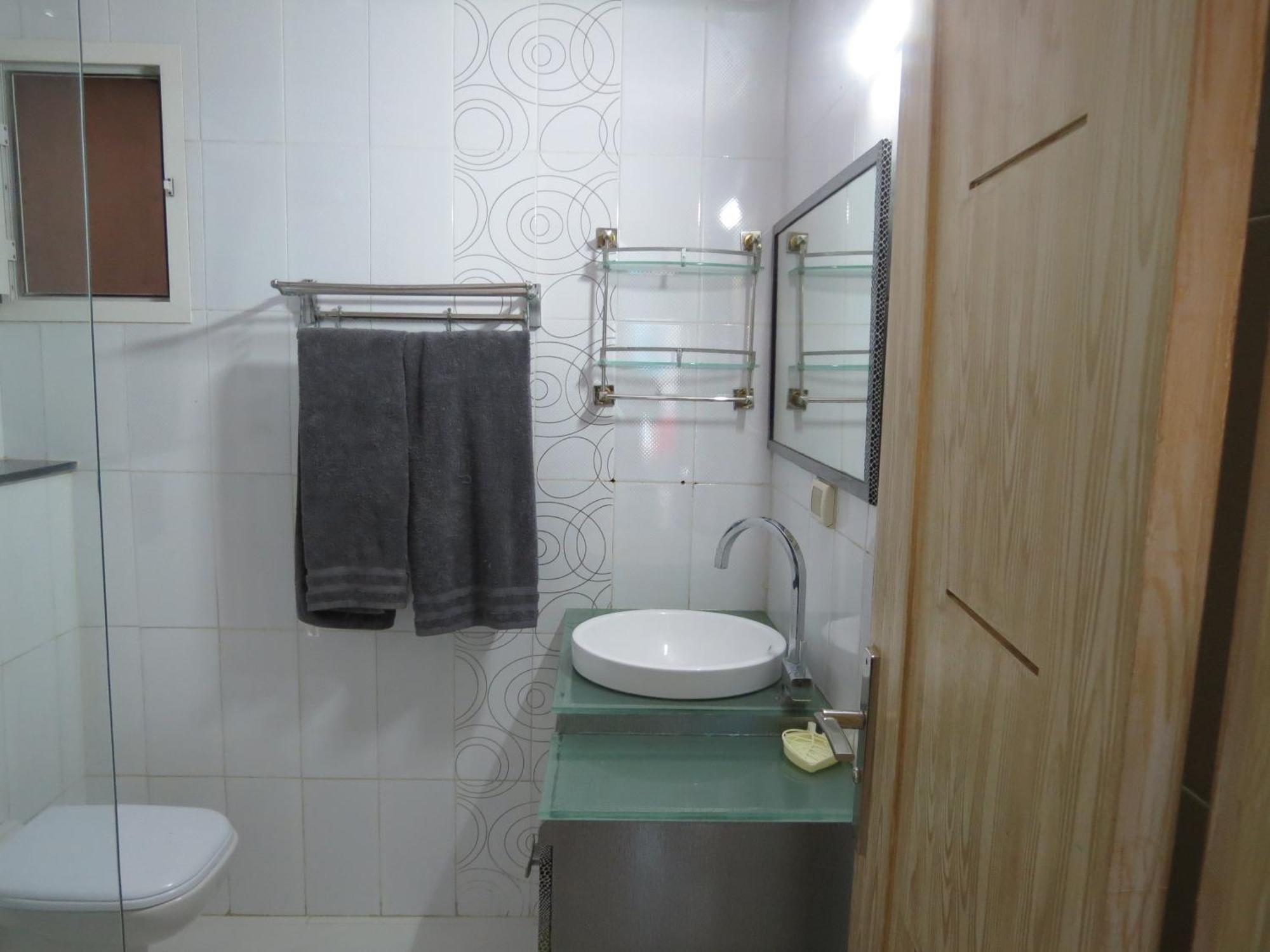 Beautiful Appartment With A Glorious Sea View 莫纳斯提尔 外观 照片